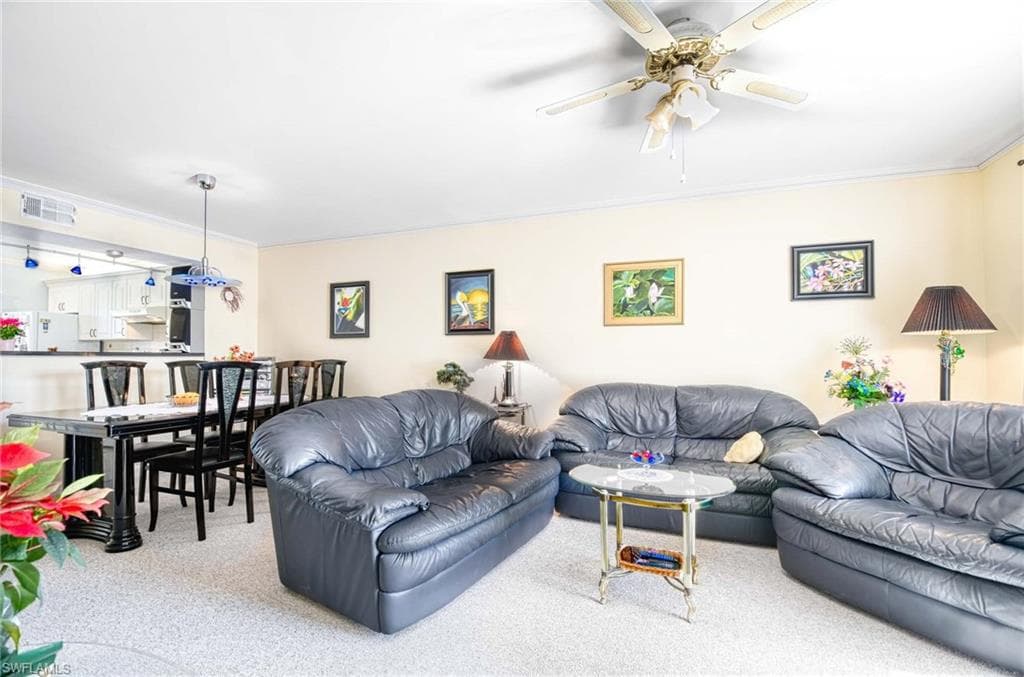 2330 Naples Trace Cir 9, Naples, FL 34109-14