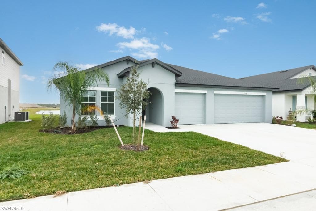 17208 Monte Isola Way, North Fort Myers, FL 33917-2