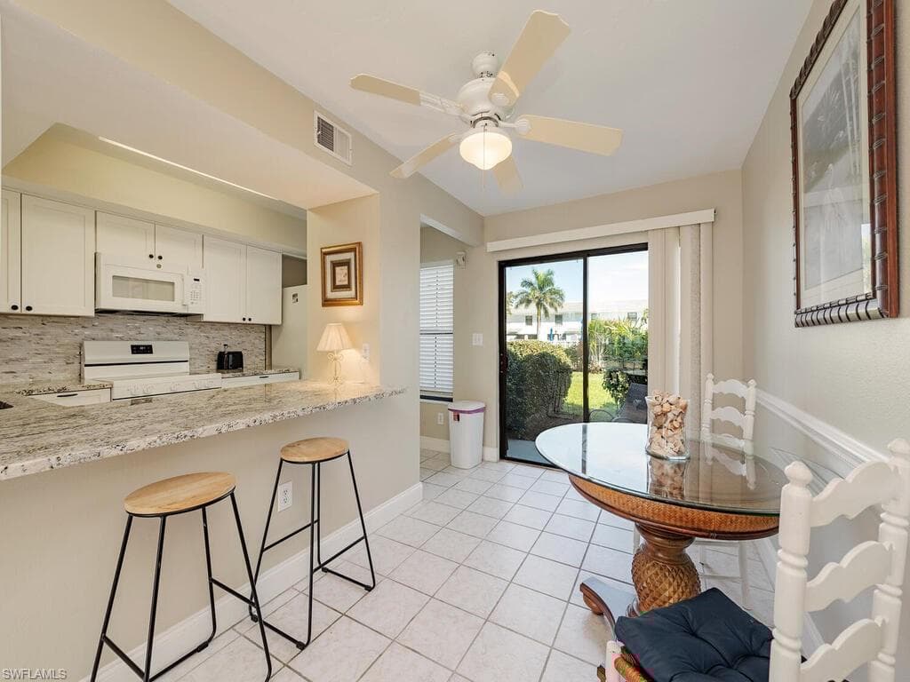 43 Marco Villas Dr K5, Marco Island, FL 34145-1