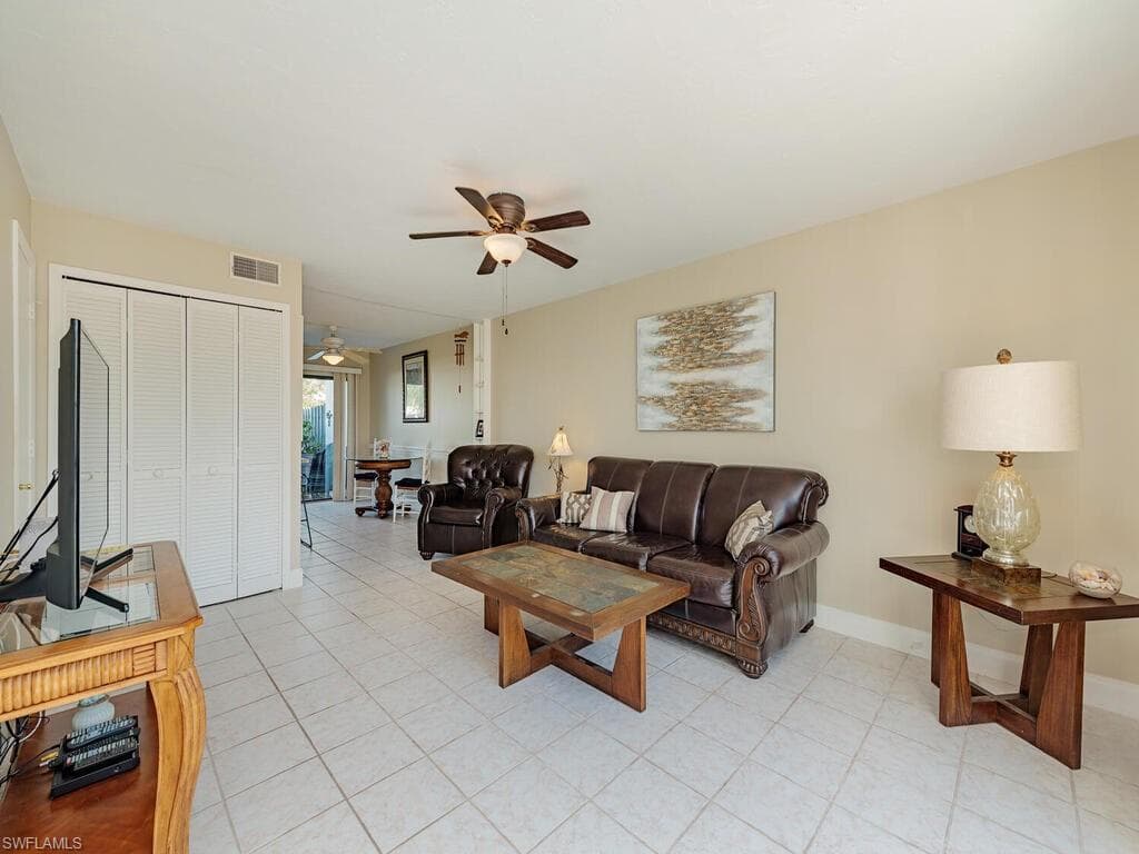 43 Marco Villas Dr K5, Marco Island, FL 34145-4