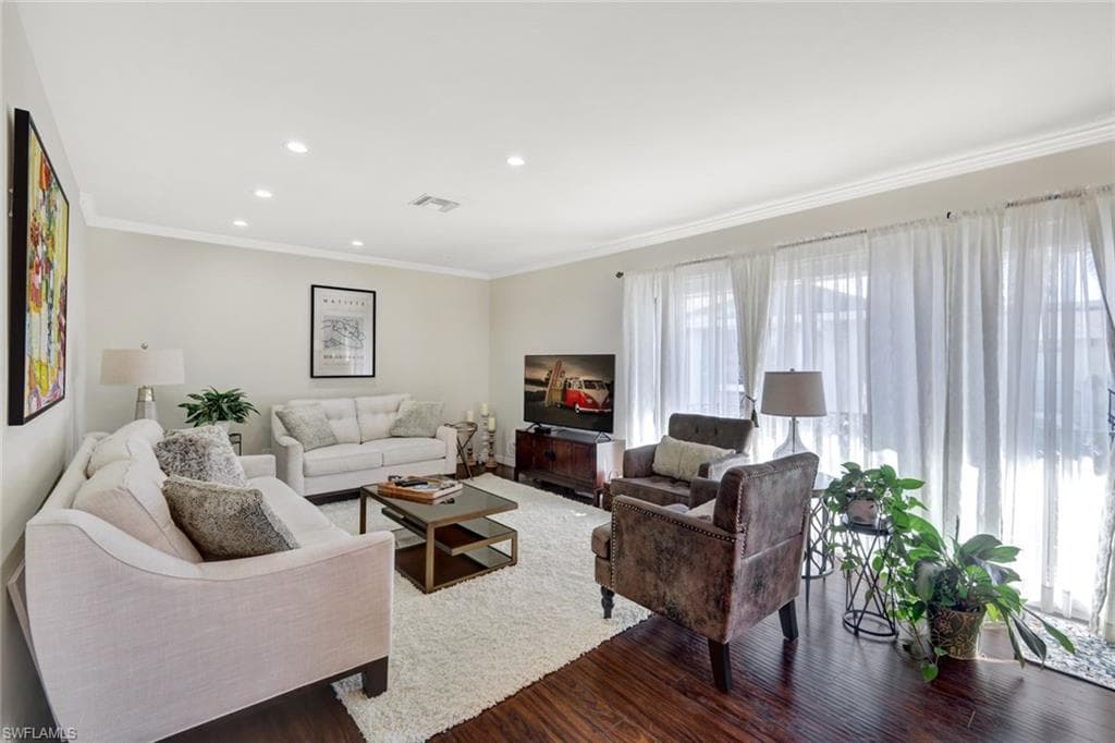 233 Palm Dr 233-2, Naples, FL 34112-9