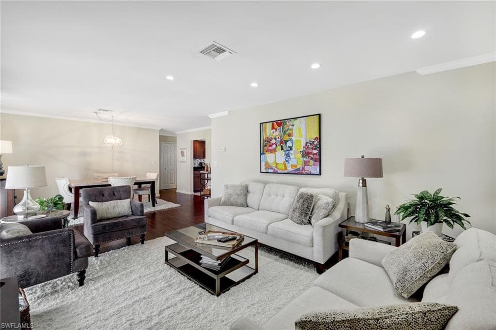 233 Palm Dr 233-2, Naples, FL 34112-10