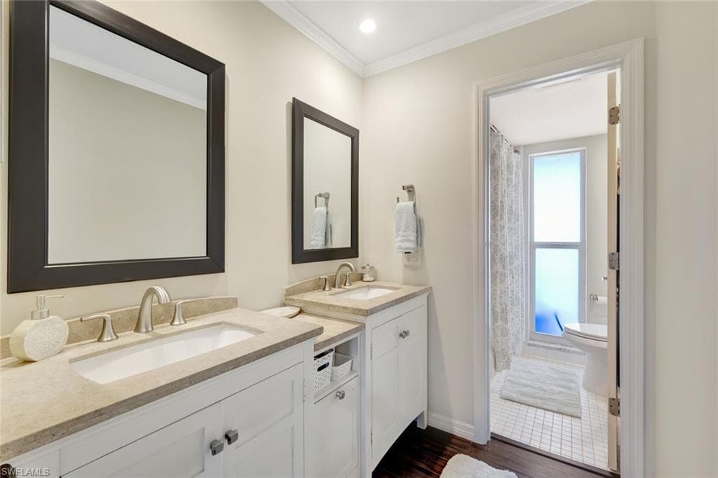 233 Palm Dr 233-2, Naples, FL 34112-15