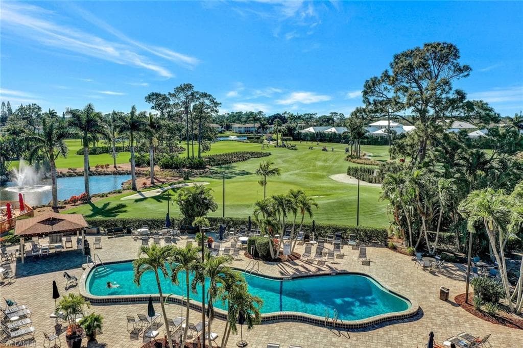 233 Palm Dr 233-2, Naples, FL 34112-2