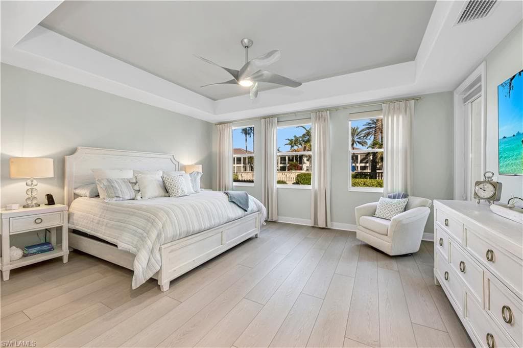 583 Avellino Isles Cir 102, Naples, FL 34119-9