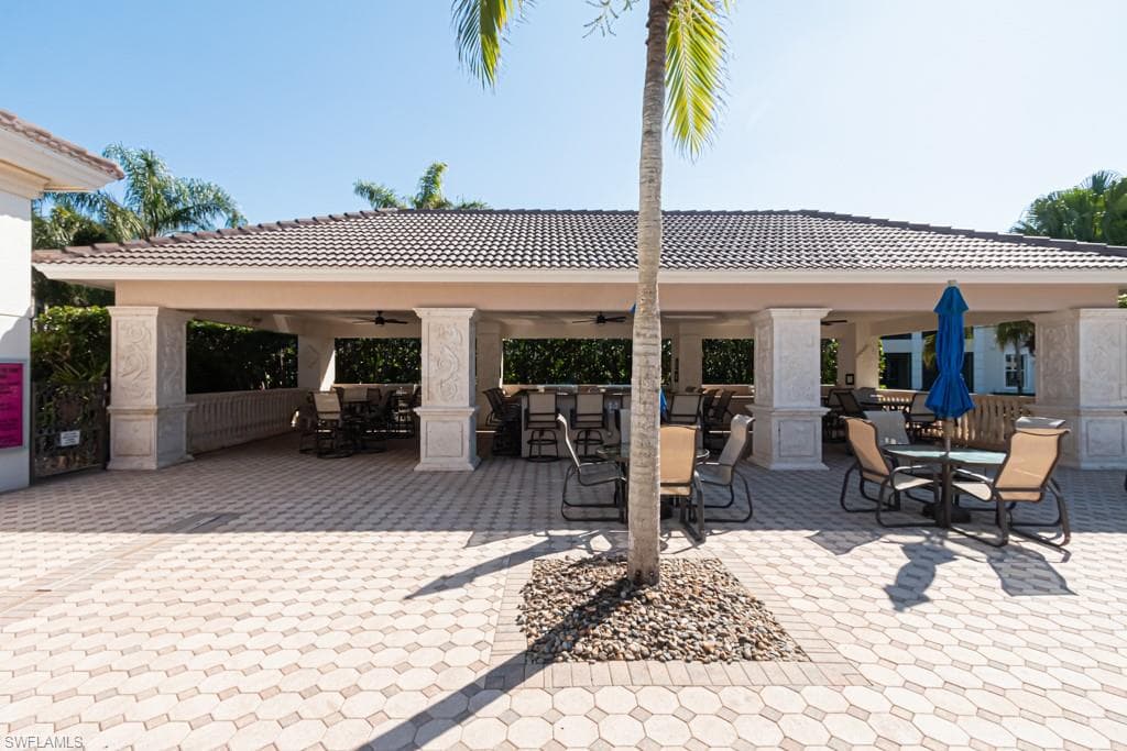 583 Avellino Isles Cir 102, Naples, FL 34119-31
