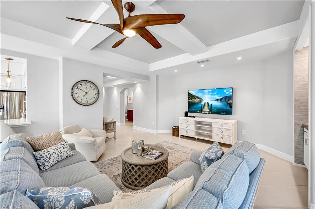 583 Avellino Isles Cir 102, Naples, FL 34119-4