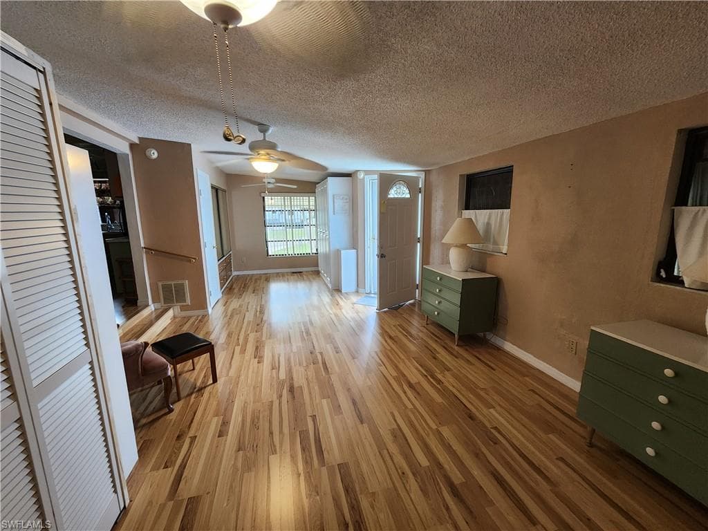 10835 Vireo Cir, Estero, FL 33928-5