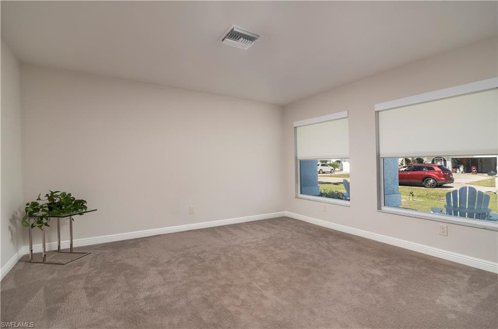 718 107th Ave N, Naples, FL 34108-3