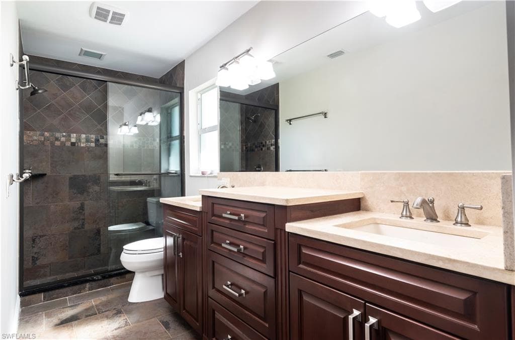 718 107th Ave N, Naples, FL 34108-6