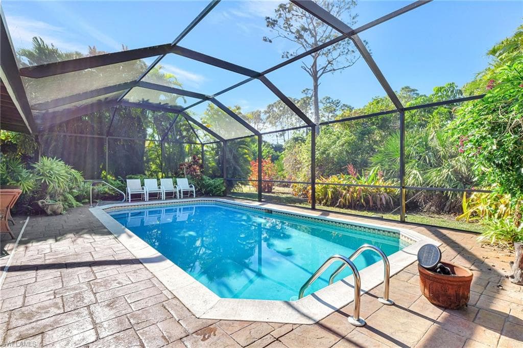 2273 Royal Ln, Naples, FL 34112-4