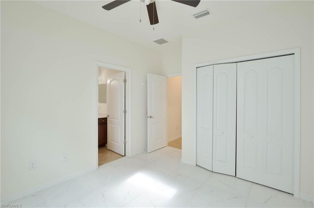 9215 Shadow Oak Ln, Naples, FL 34120-21