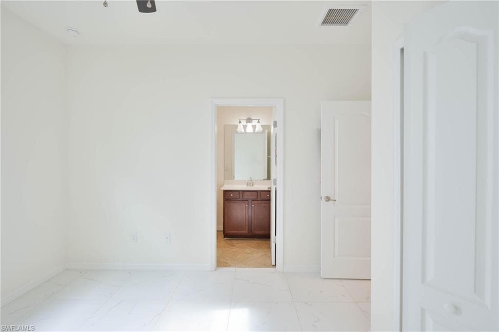 9215 Shadow Oak Ln, Naples, FL 34120-22