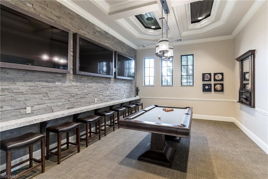 9215 Shadow Oak Ln, Naples, FL 34120-44