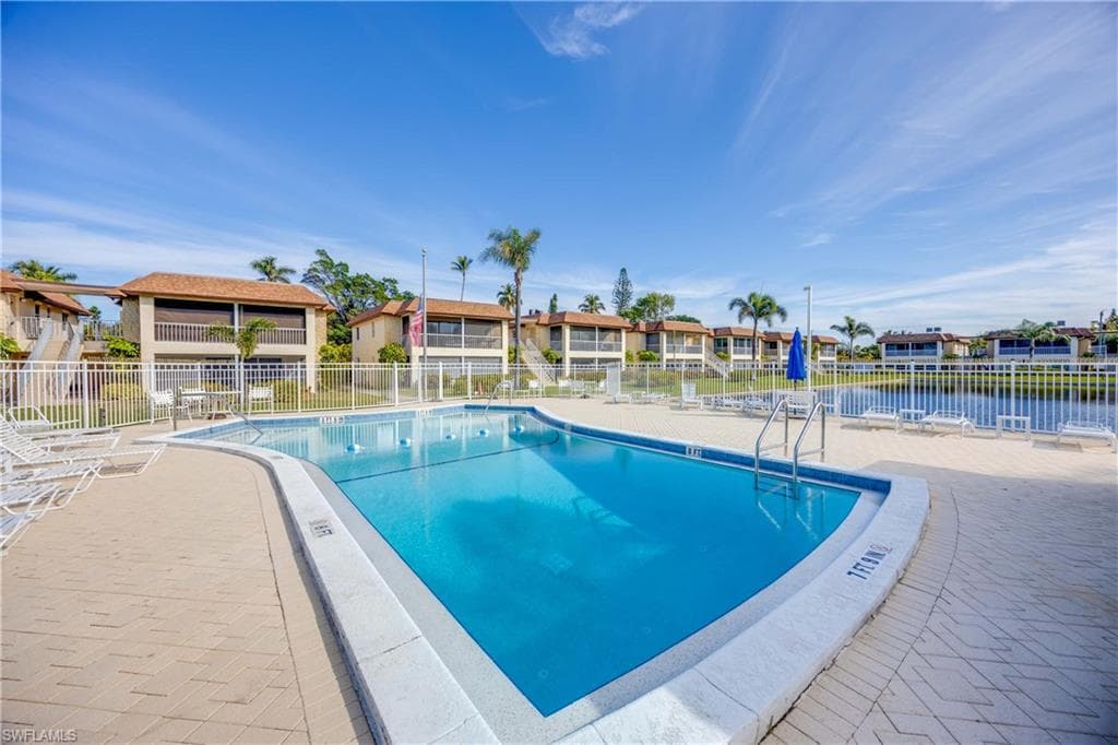 1155 Sandpiper St B7, Naples, FL 34102-28