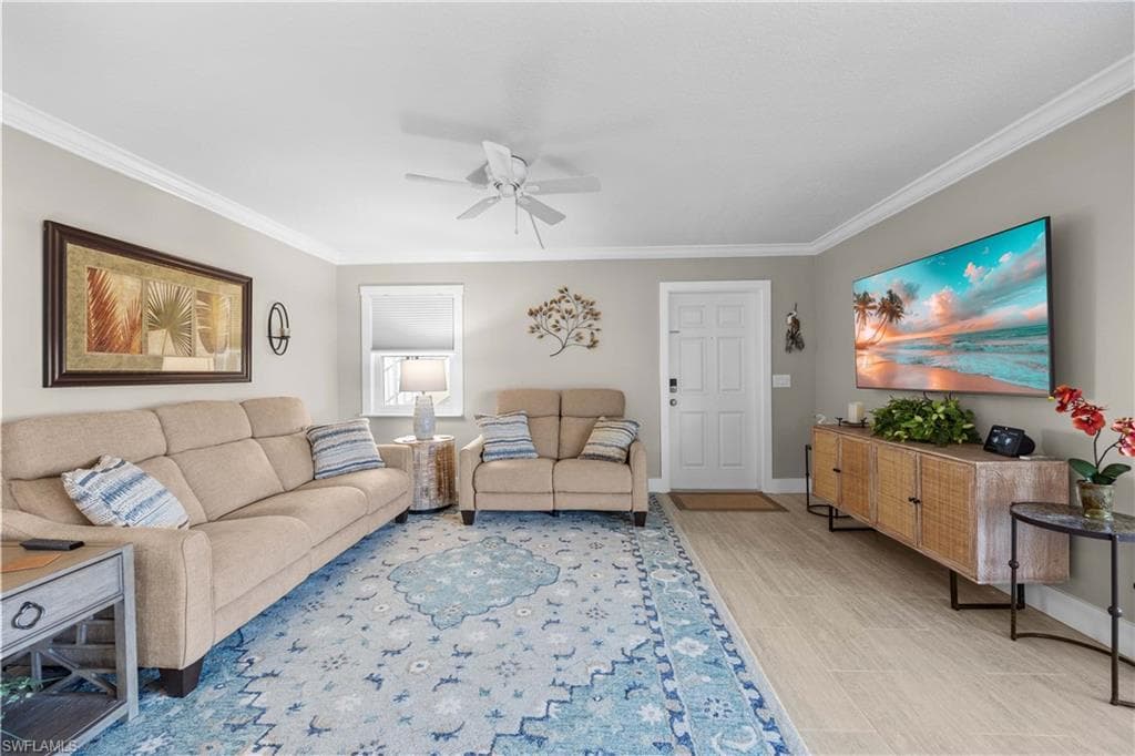 1155 Sandpiper St B7, Naples, FL 34102-6
