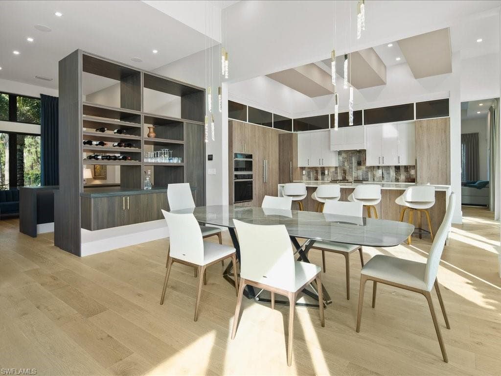 494 Gordonia Rd, Naples, FL 34108-9