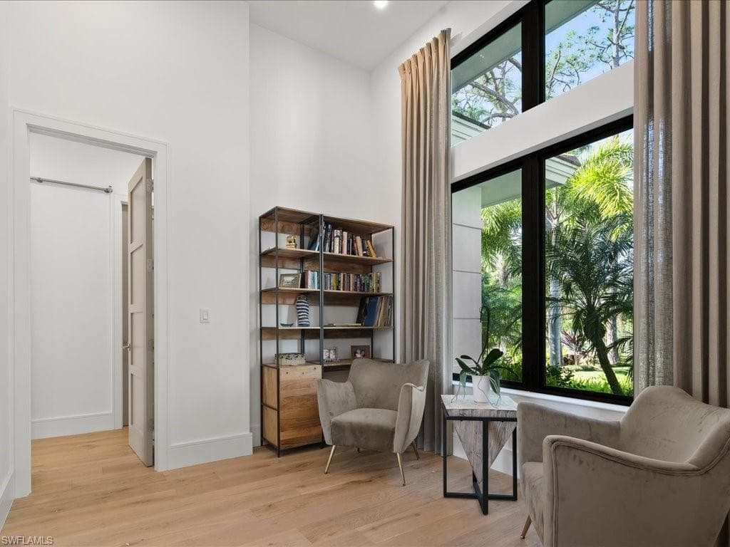 494 Gordonia Rd, Naples, FL 34108-21