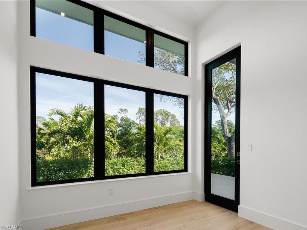 494 Gordonia Rd, Naples, FL 34108-26