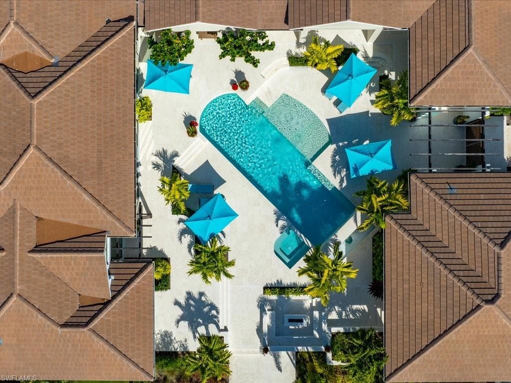 494 Gordonia Rd, Naples, FL 34108-42