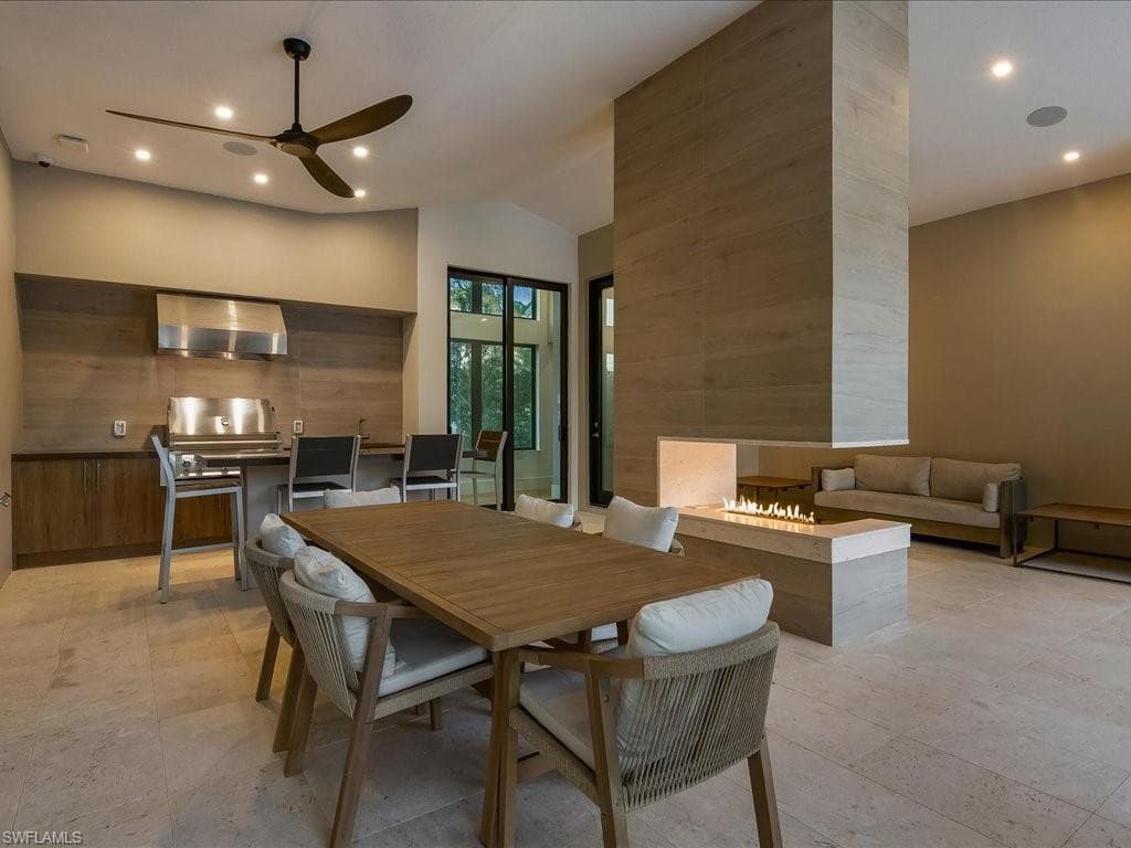494 Gordonia Rd, Naples, FL 34108-49