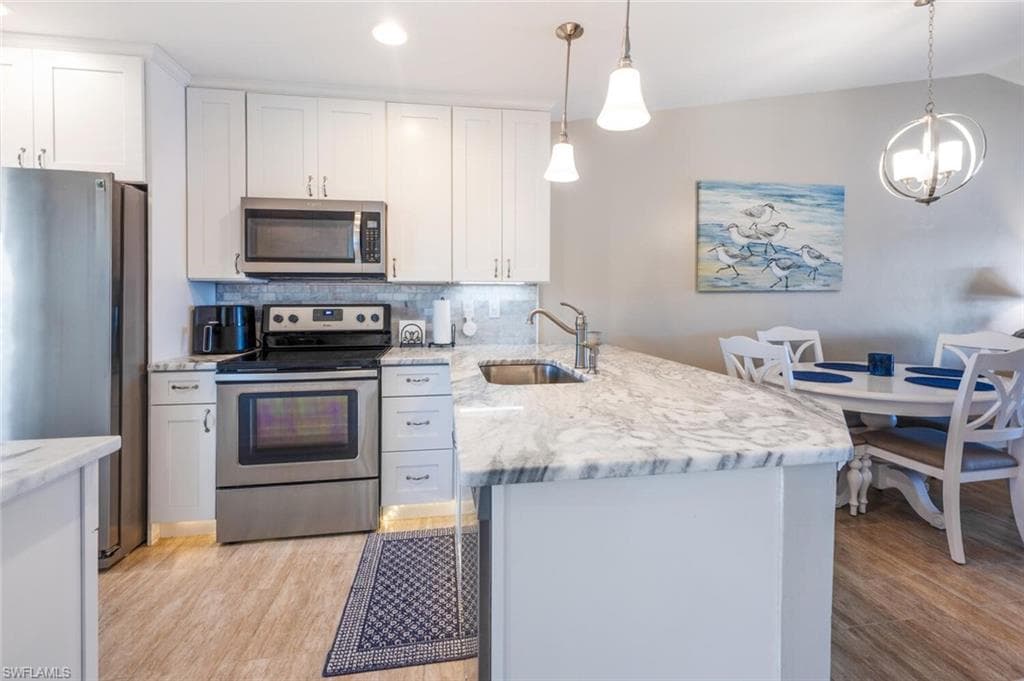 1155 Mainsail Dr 513, Naples, FL 34114-4