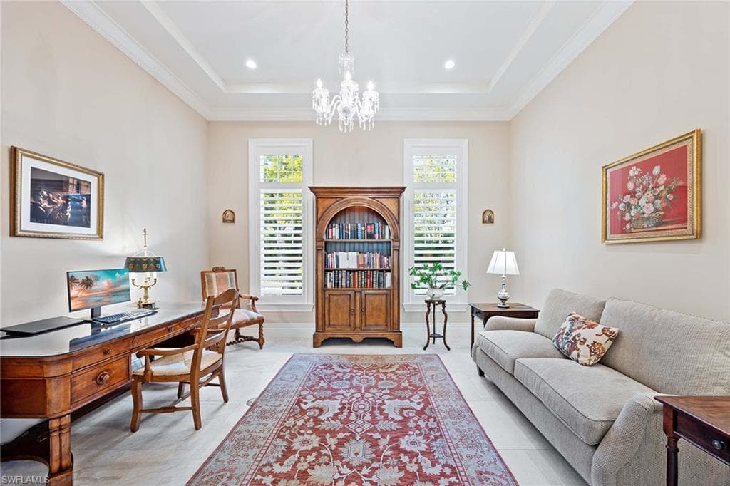 112 1st Ave N, Naples, FL 34102-28