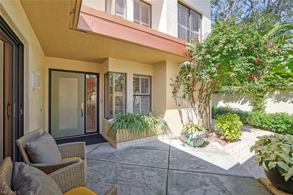 6802 Pelican Bay Blvd 1002, Naples, FL 34108-26