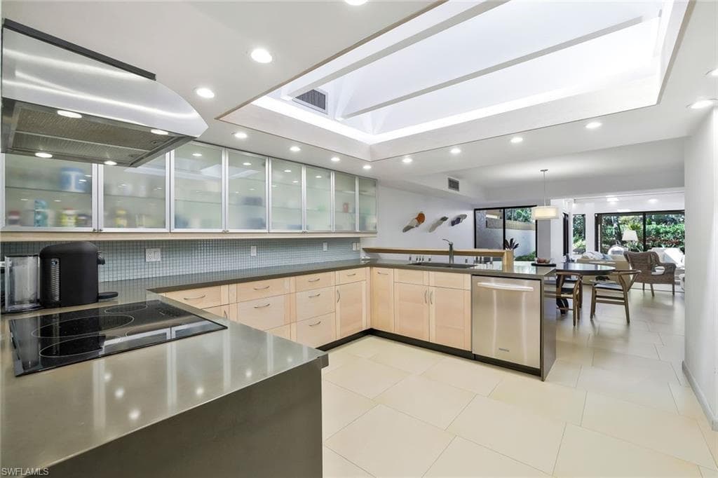 6802 Pelican Bay Blvd 1002, Naples, FL 34108-2
