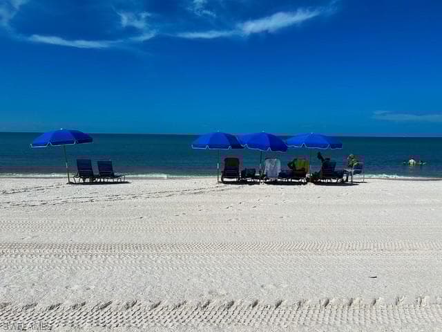 6802 Pelican Bay Blvd 1002, Naples, FL 34108-35