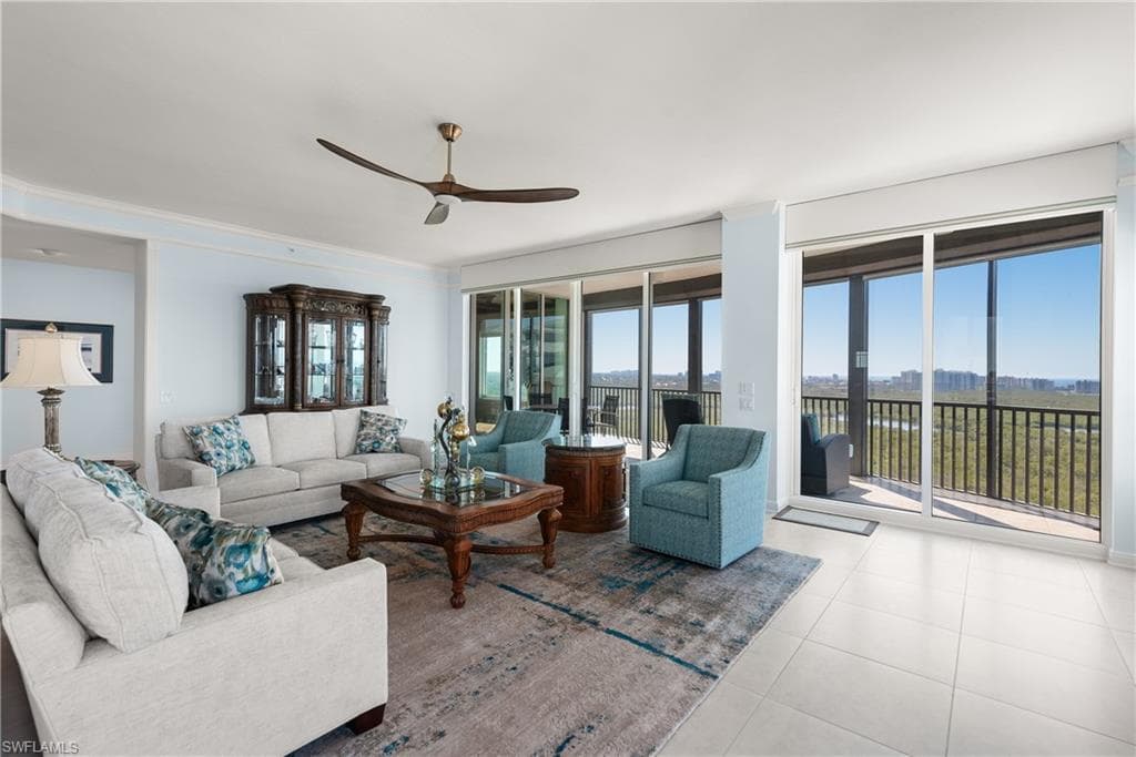 455 Cove Tower Dr 1802, Naples, FL 34110-9