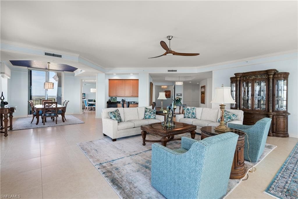 455 Cove Tower Dr 1802, Naples, FL 34110-13