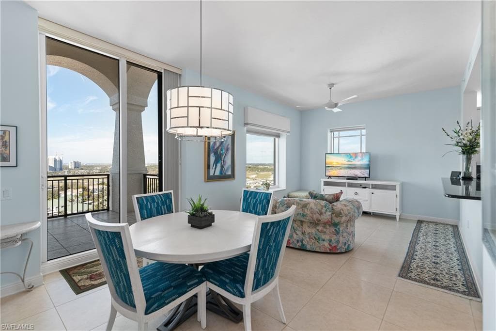 455 Cove Tower Dr 1802, Naples, FL 34110-15