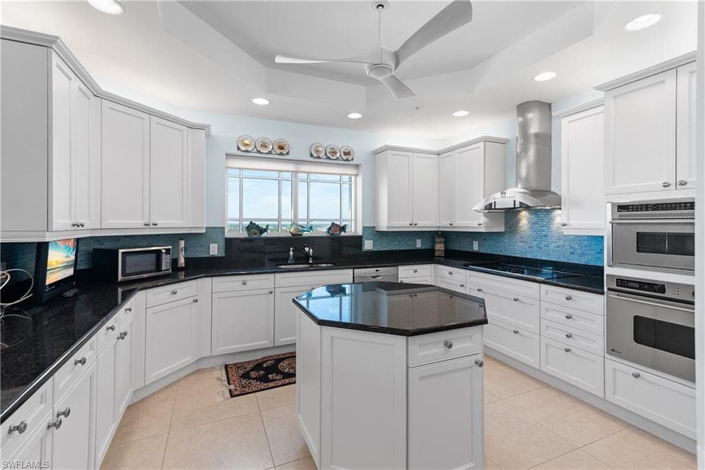 455 Cove Tower Dr 1802, Naples, FL 34110-17