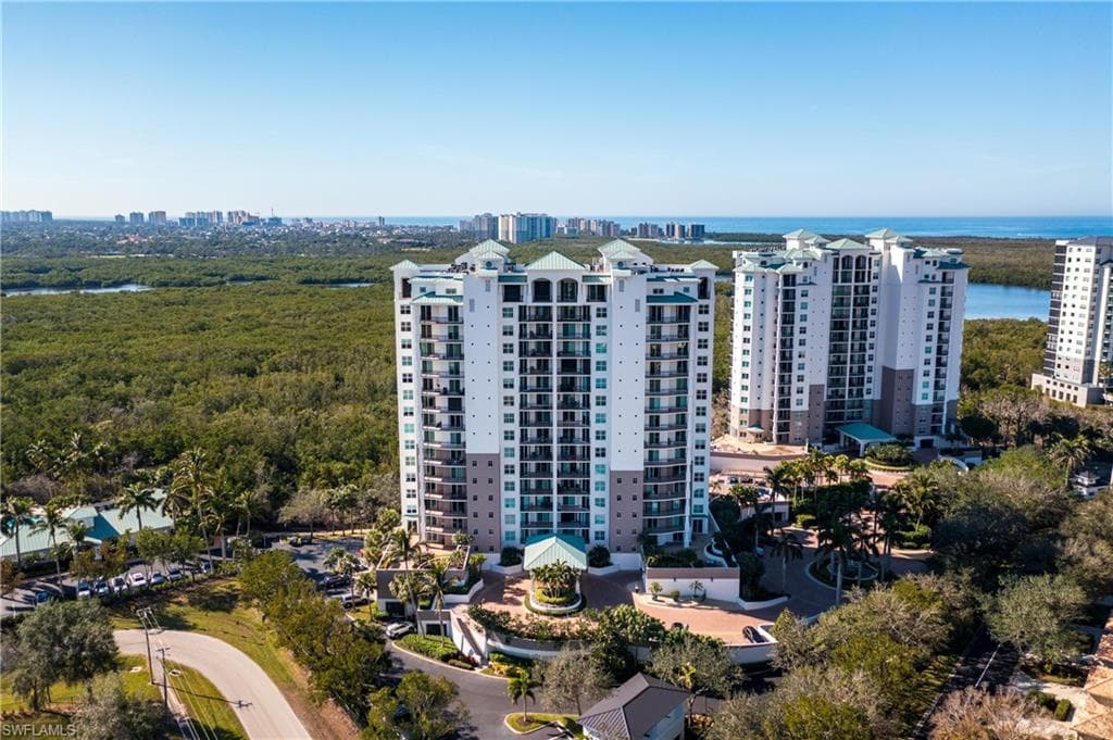 455 Cove Tower Dr 1802, Naples, FL 34110-1