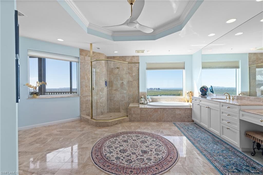 455 Cove Tower Dr 1802, Naples, FL 34110-24