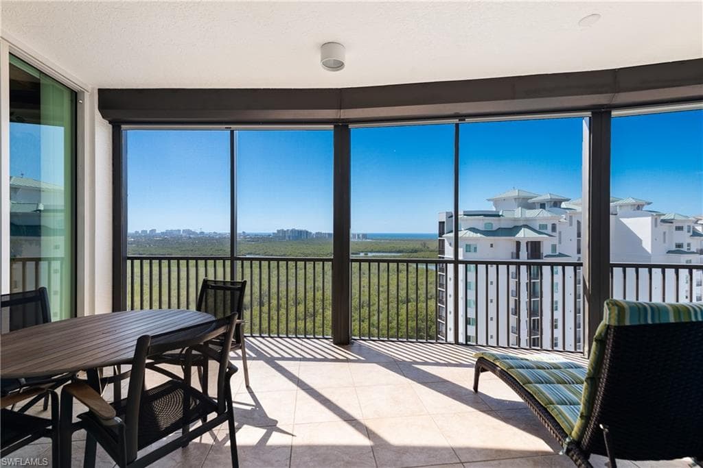 455 Cove Tower Dr 1802, Naples, FL 34110-36