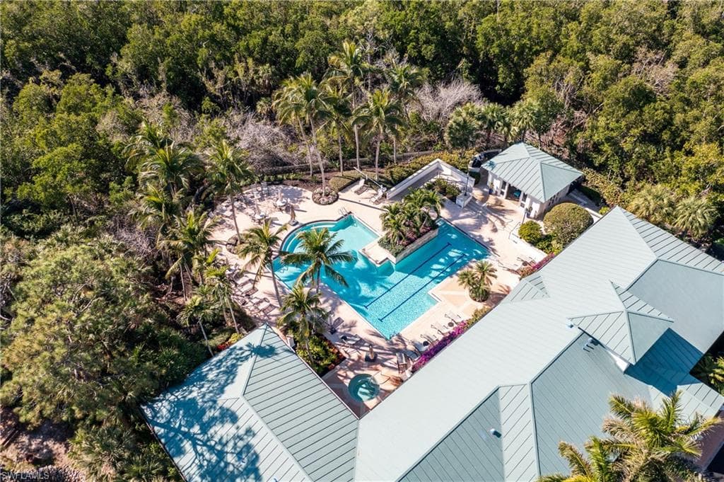 455 Cove Tower Dr 1802, Naples, FL 34110-4