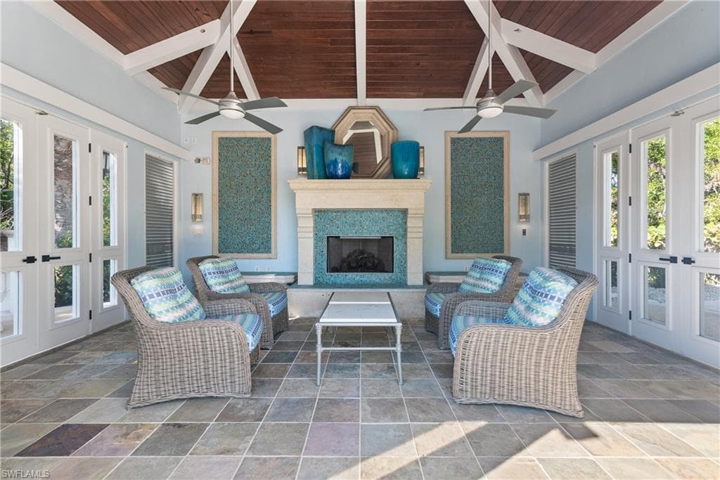 455 Cove Tower Dr 1802, Naples, FL 34110-5