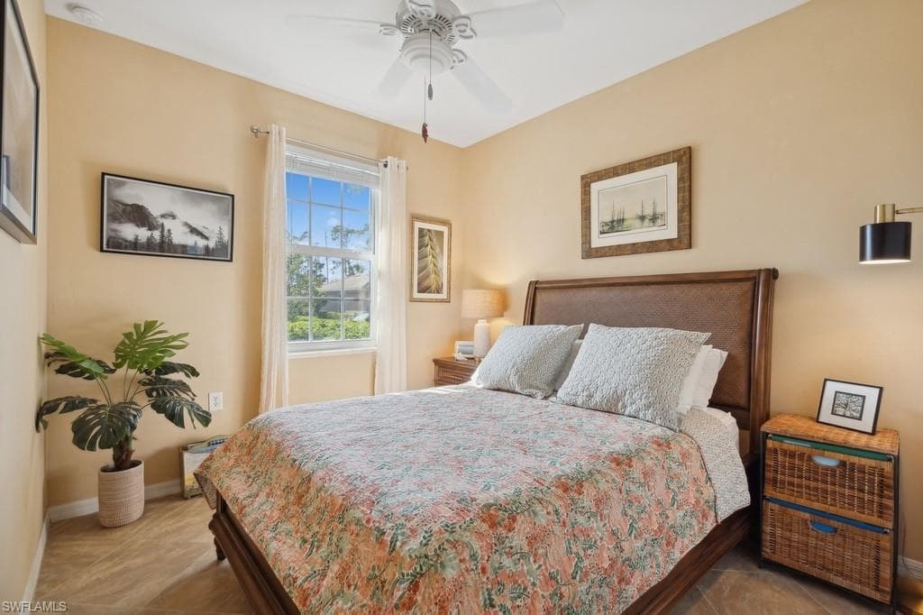 10633 Camarelle Cir, Fort Myers, FL 33913-9