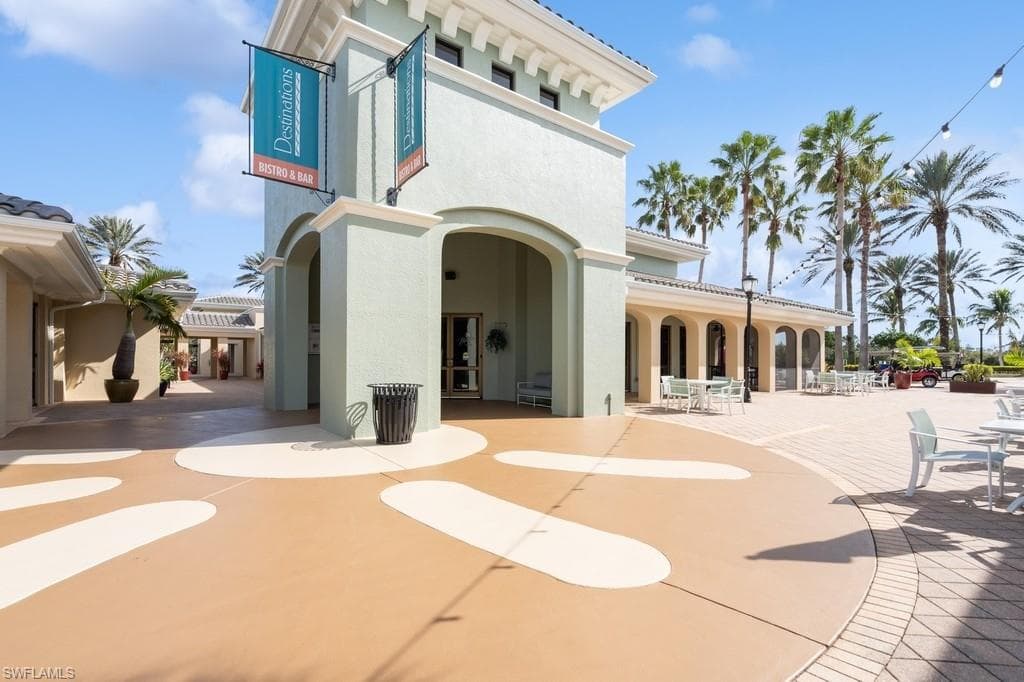 10633 Camarelle Cir, Fort Myers, FL 33913-15
