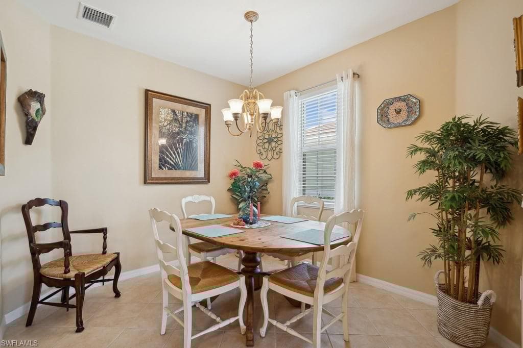 10633 Camarelle Cir, Fort Myers, FL 33913-8