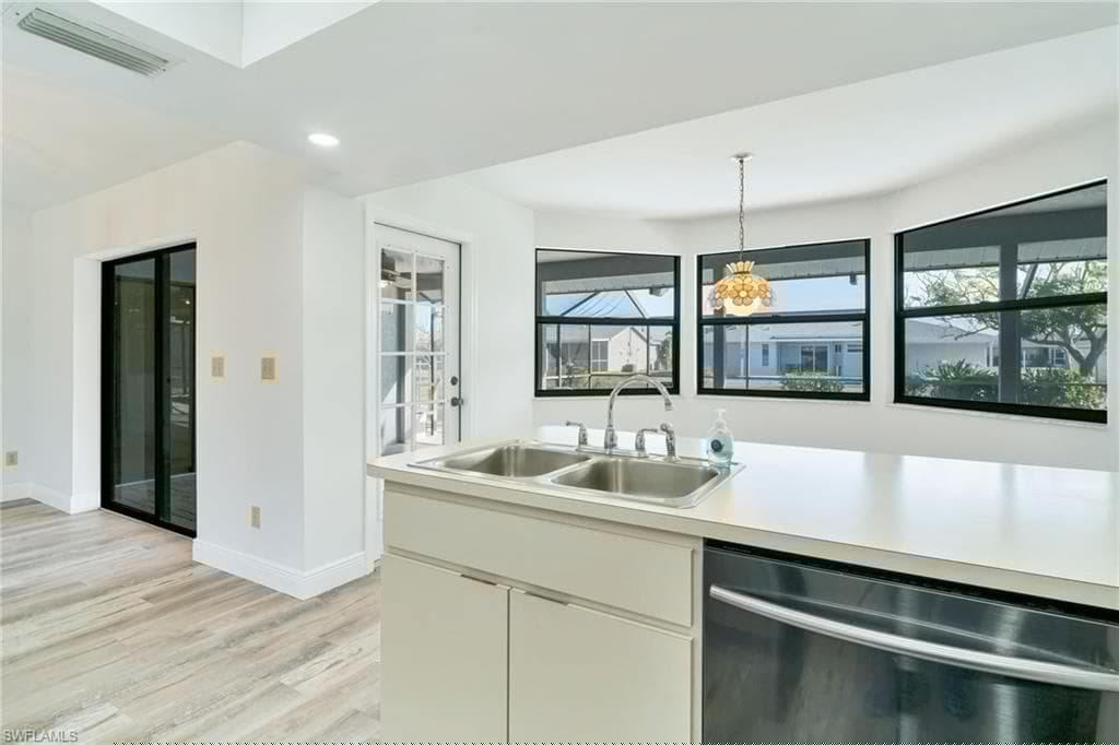 4145 6th Pl, Cape Coral, FL 33914-17