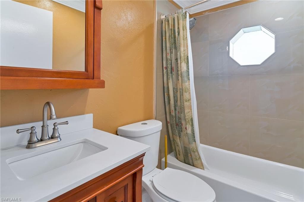 4145 6th Pl, Cape Coral, FL 33914-20
