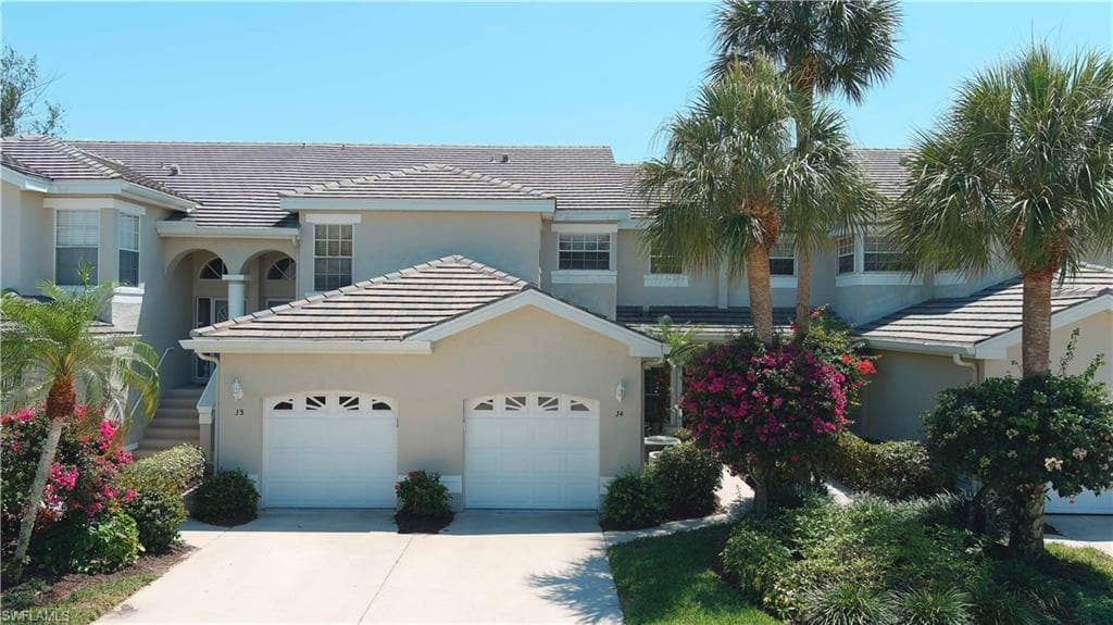 13000 Castle Harbour Dr J3, Naples, FL 34110-11