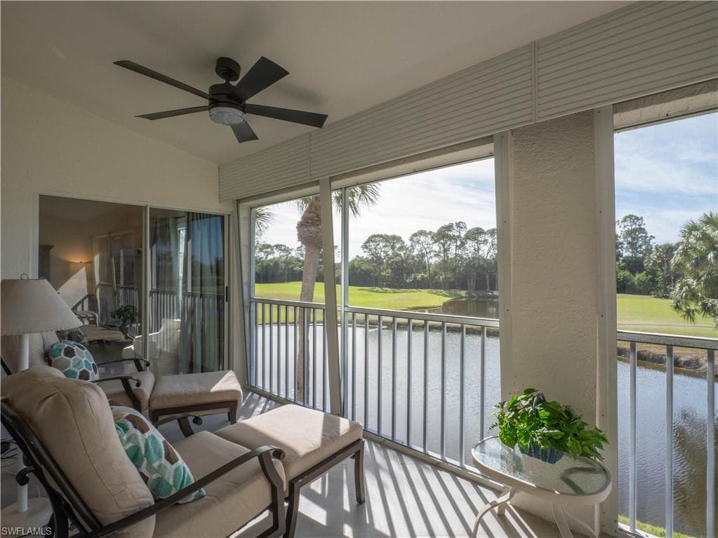 13000 Castle Harbour Dr J3, Naples, FL 34110-25