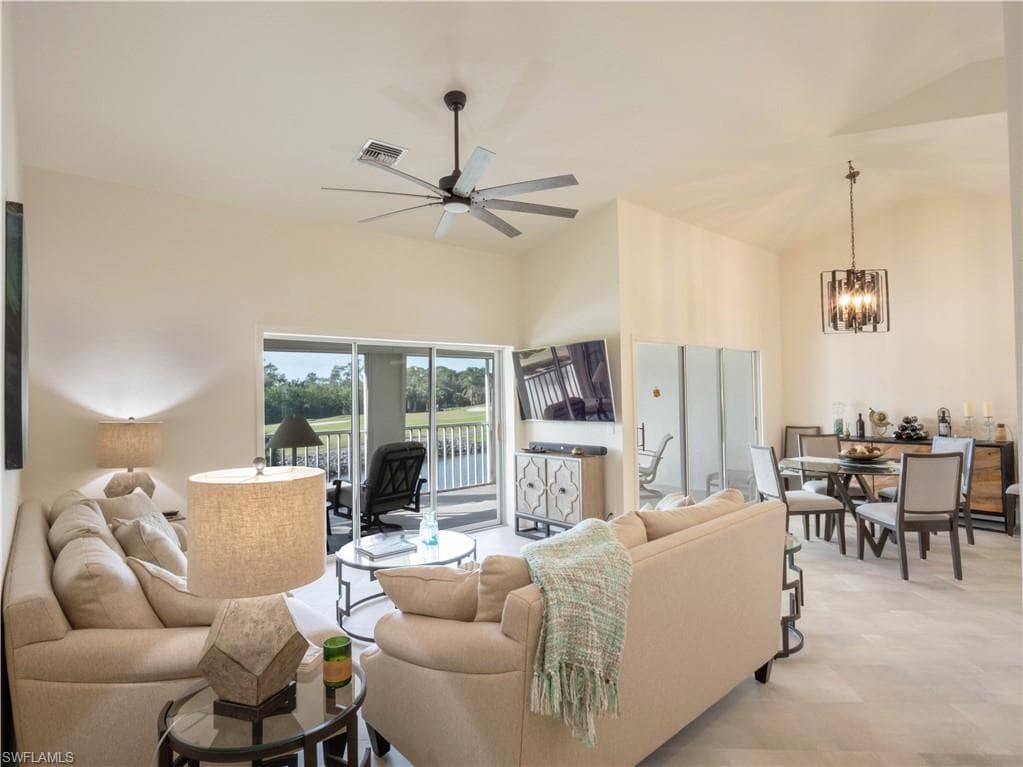 13000 Castle Harbour Dr J3, Naples, FL 34110-3