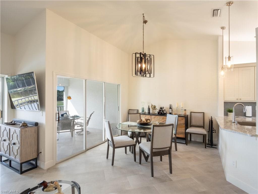 13000 Castle Harbour Dr J3, Naples, FL 34110-4