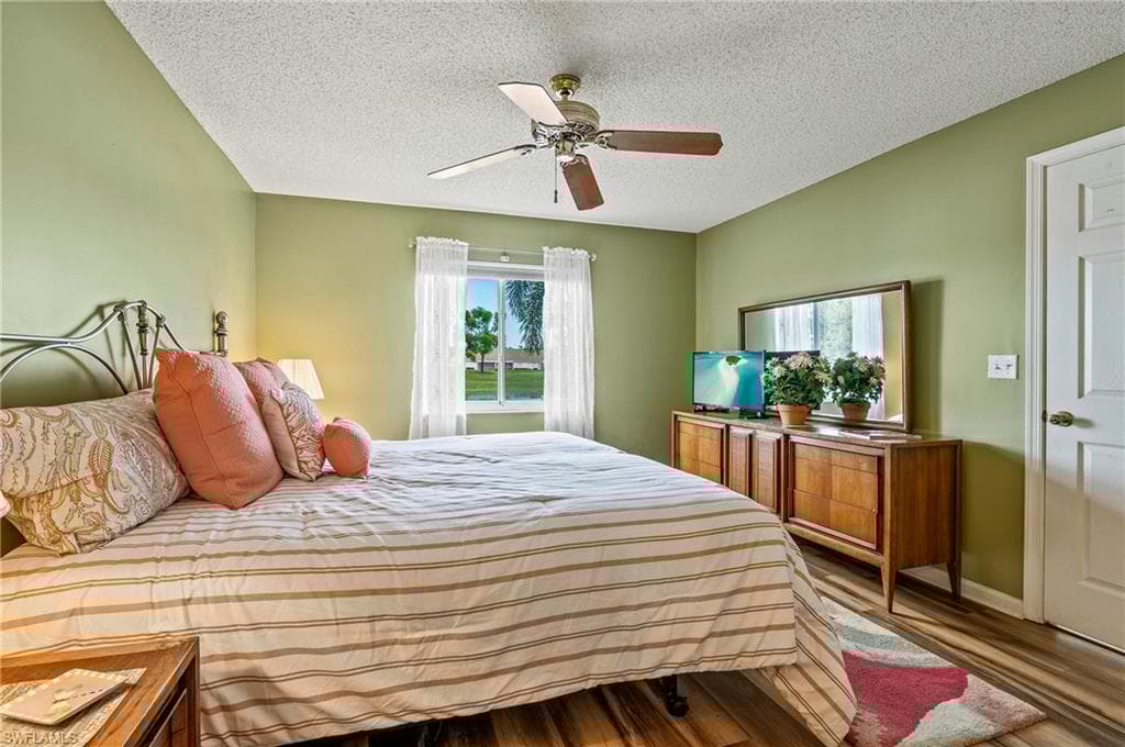 7185 Dennis Cir C-105, Naples, FL 34104-18