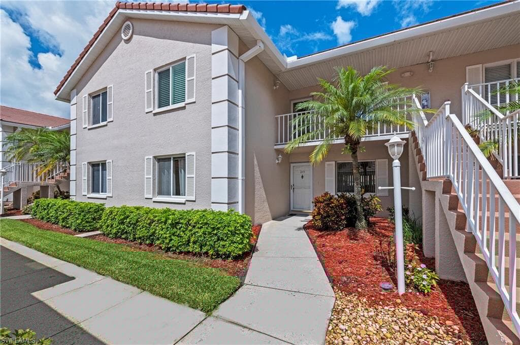 7185 Dennis Cir C-105, Naples, FL 34104-29
